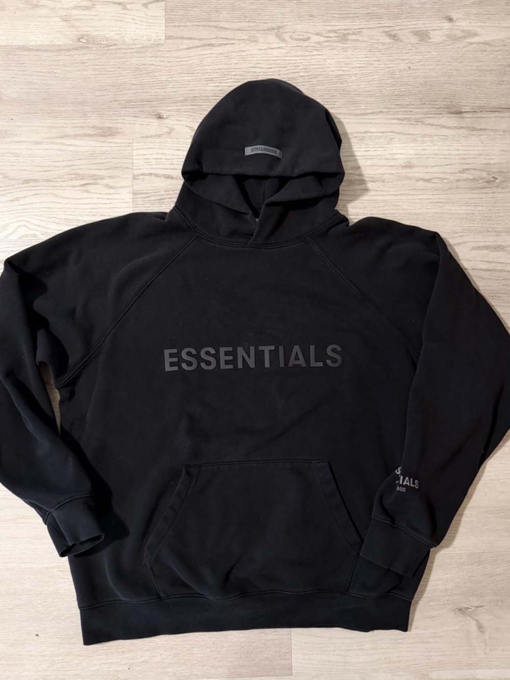 Essentials Fear of God Black Logo Pullover Hoodie size XL